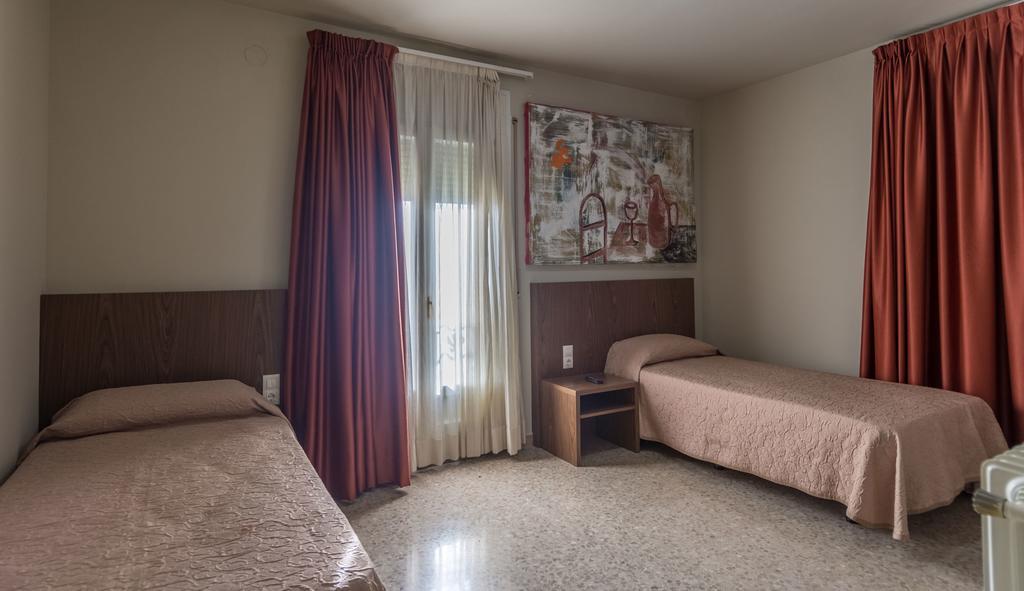 Hostal Sant Miquel Balaguer Esterno foto